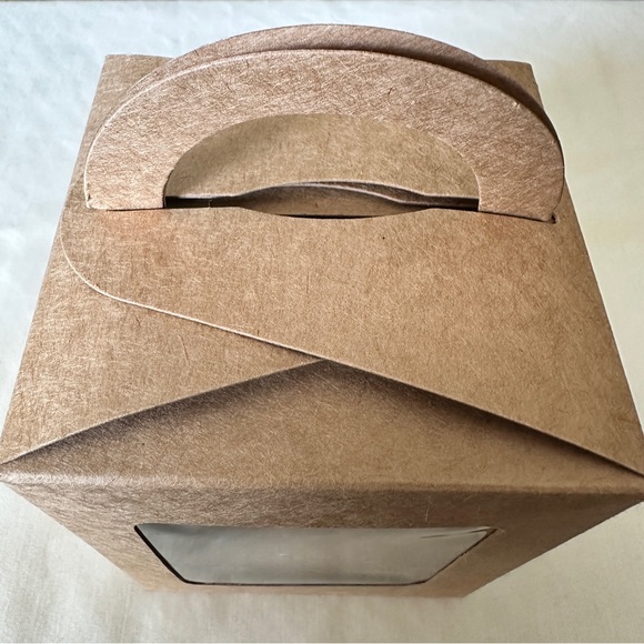 NEW Cupcake Boxes or Dessert Boxes with See-through Window and Cute Carry Handle - Picture 2 of 11